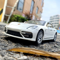 1:24 Scale Panamera Porsche Diecast Model